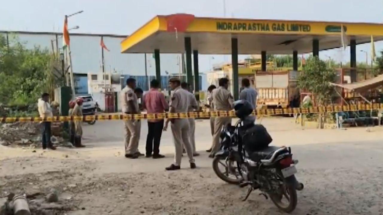 Police personnel at the site of a CNG cylinder blast near Tikri Kalan Metro Station in Delhi. Pic/X